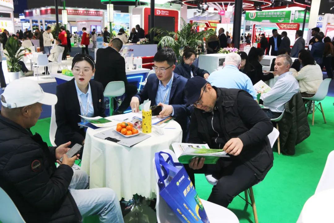 金牌赞助企业388vip太阳集团全新亮相上海CAC国际农化展,以科技实力献礼25周年