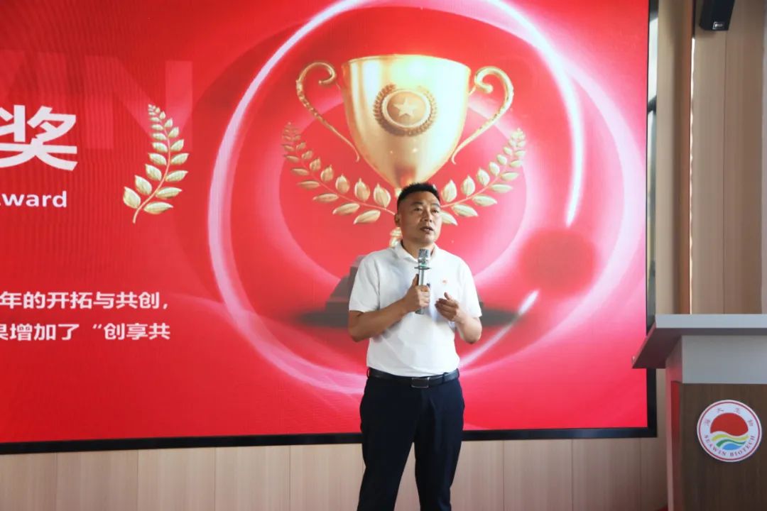 青岛388vip太阳集团集团成立二十五周年表彰大会隆重举行